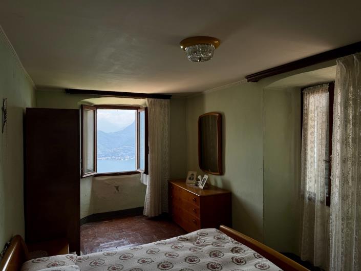 Image No.17-5 Bed Apartment for sale