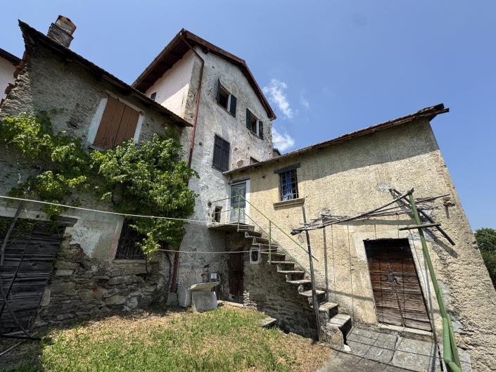 Image No.28-5 Bed Apartment for sale