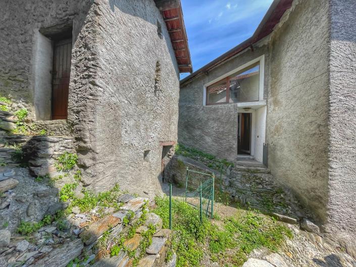 Image No.16-3 Bed House for sale