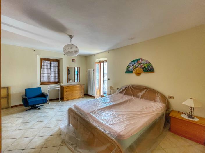 Image No.14-3 Bed House for sale