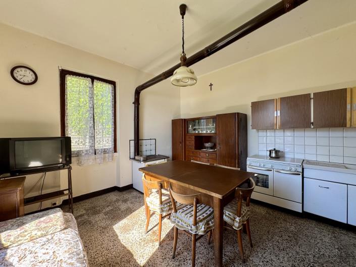 Image No.11-4 Bed House for sale