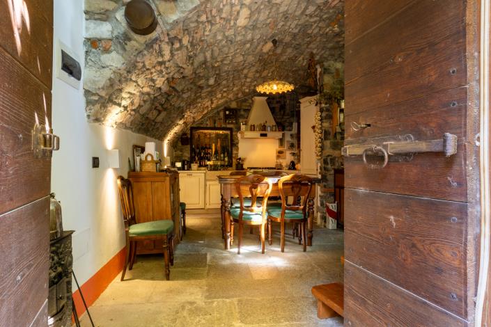 Image No.2-3 Bed House for sale