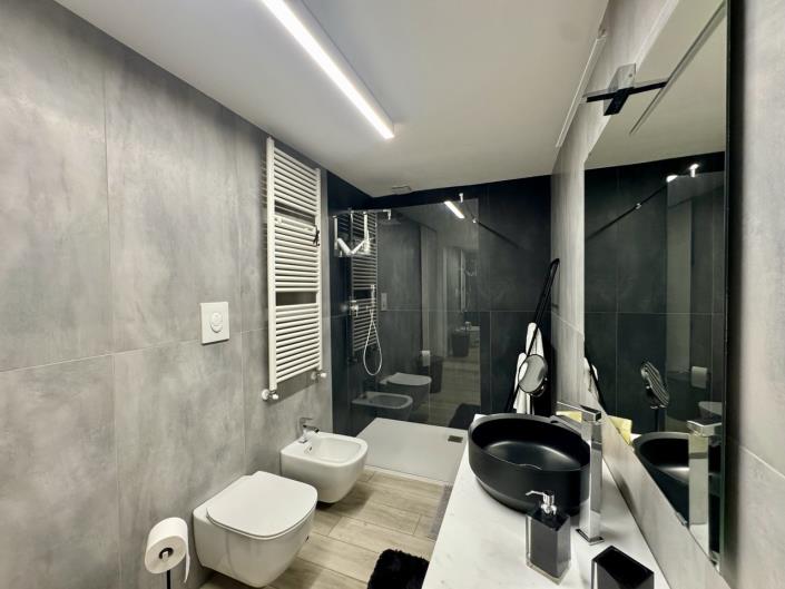 Image No.21-2 Bed Apartment for sale