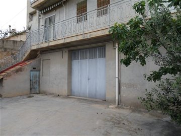 2141apartmentblockinmacisvenda250419132143dsc