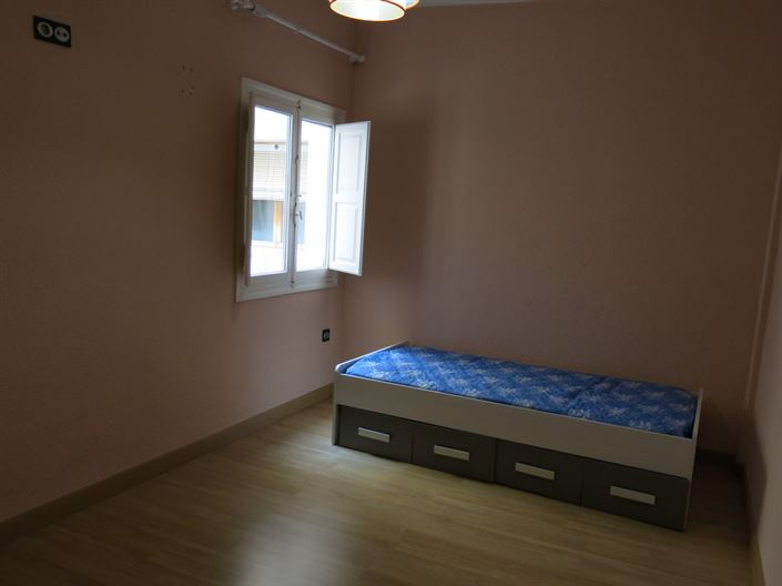 Image No.17-3 Bed Apartment for sale