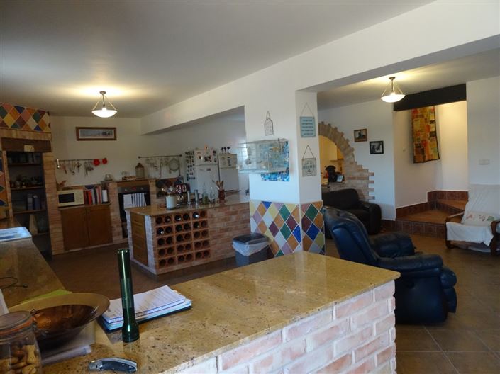 Image No.11-6 Bed Country House for sale