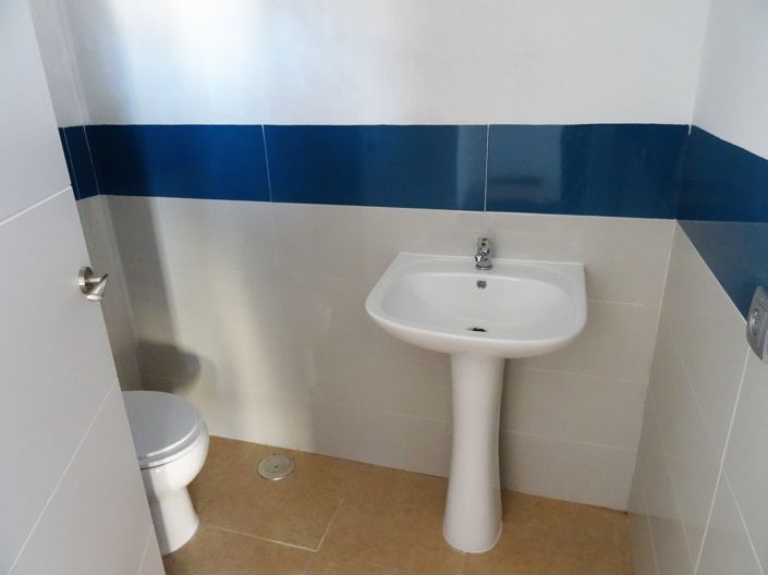 Image No.25-Commercial de 10 chambres à vendre à Fortuna