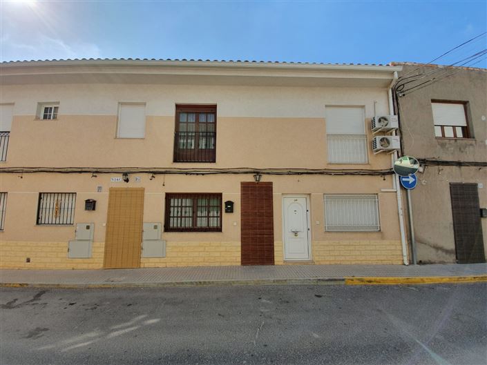 Image No.2-3 Bed Townhouse for sale