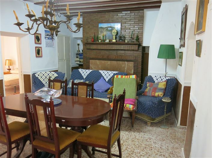 Image No.7-4 Bed Country House for sale