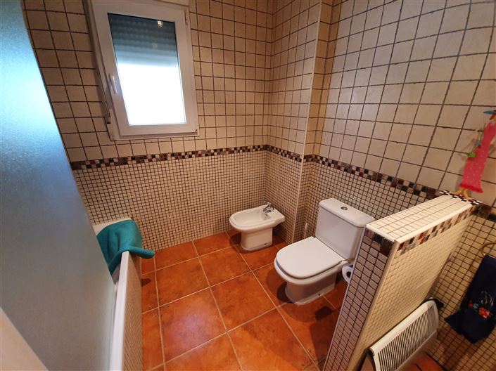 Image No.16-Villa de 4 chambres à vendre à Yecla