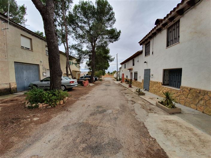 Image No.2-Maison de campagne de 2 chambres à vendre à Yecla