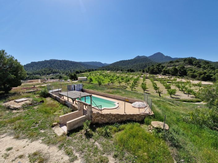 Image No.16-4 Bed Country House for sale