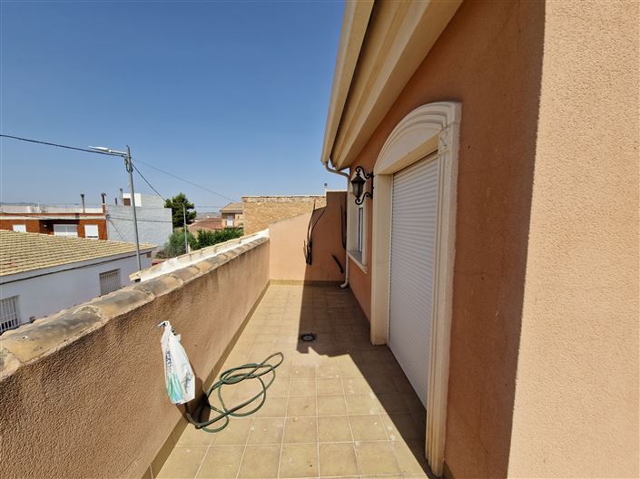 Image No.27-5 Bed Townhouse for sale