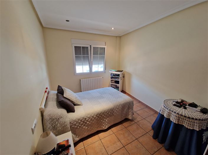 Image No.5-5 Bed Townhouse for sale