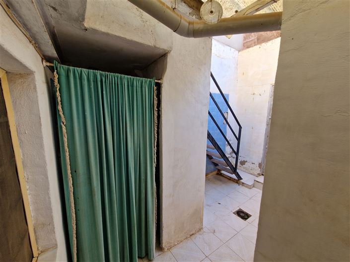 Image No.27-4 Bed Townhouse for sale