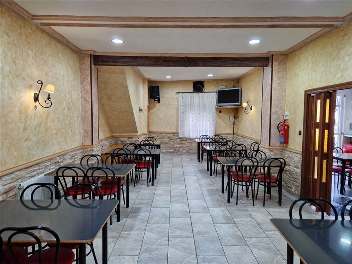 Image No.17-Commercial de 4 chambres à vendre à Canada de la Lena