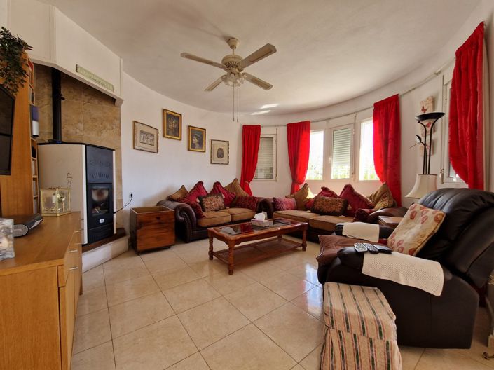 Image No.10-4 Bed Villa for sale