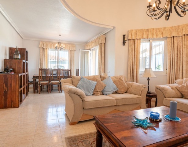 Image No.7-4 Bed Villa for sale