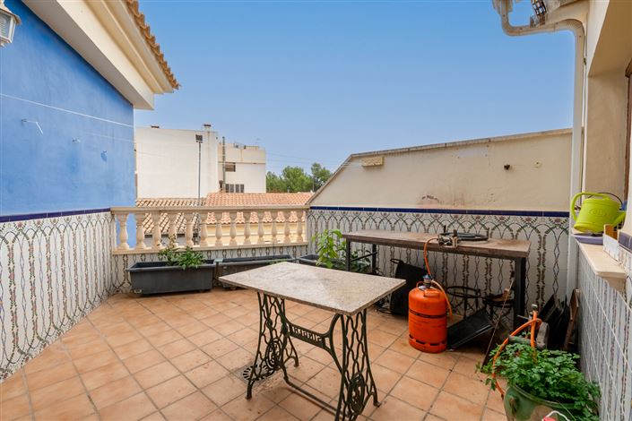 Image No.13-5 Bed Townhouse for sale