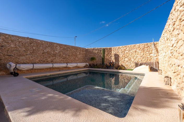 Image No.29-5 Bed Country House for sale