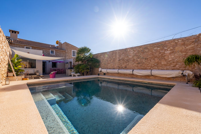 Image No.30-5 Bed Country House for sale