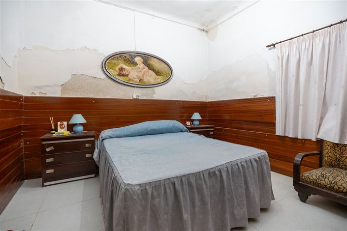 Image No.19-4 Bed Country House for sale