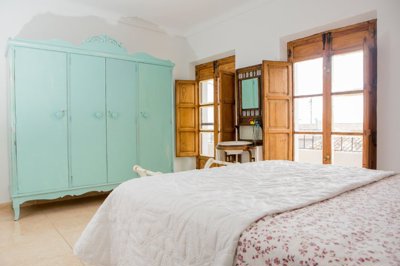 3465traditionaltownhouseguesthousewithactivet