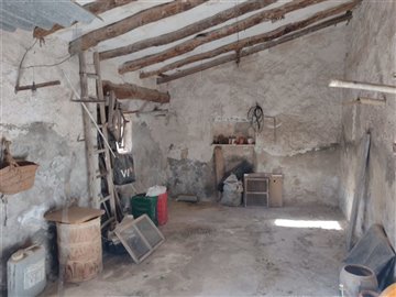 3475largevillagehouse121223125857e6e7a780d249