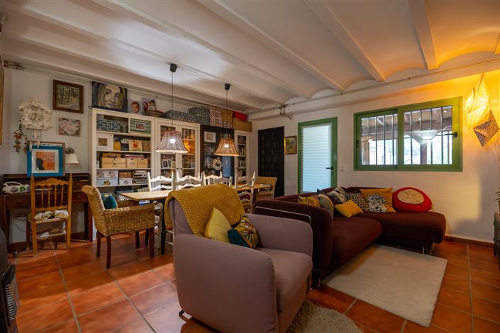 Image No.16-3 Bed Country House for sale