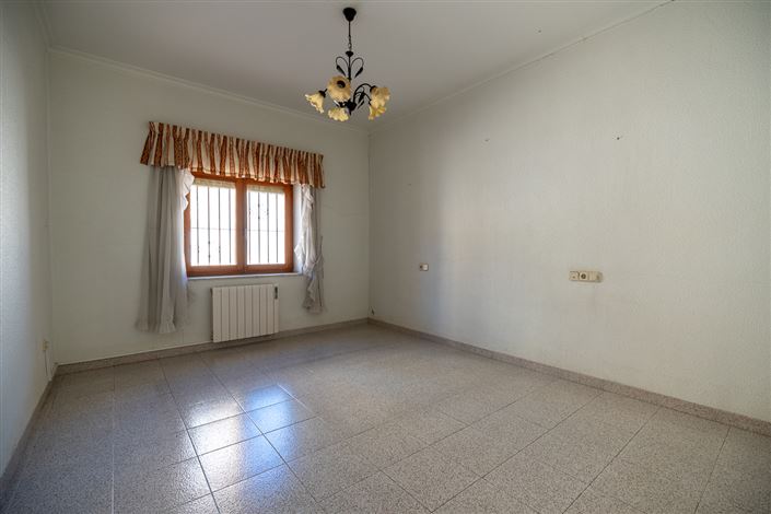 Image No.10-3 Bed Townhouse for sale