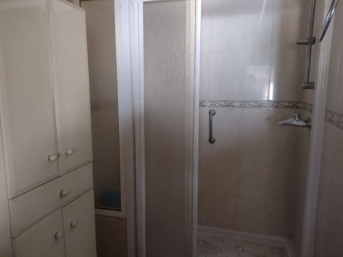 Image No.12-8 Bed Townhouse for sale