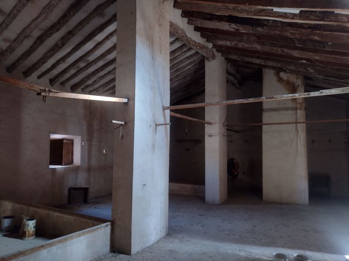 Image No.17-8 Bed Townhouse for sale