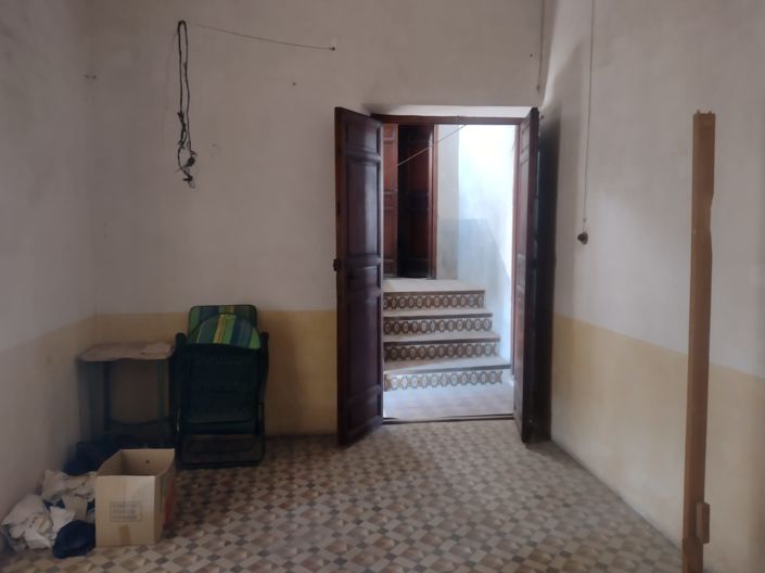 Image No.2-8 Bed Townhouse for sale