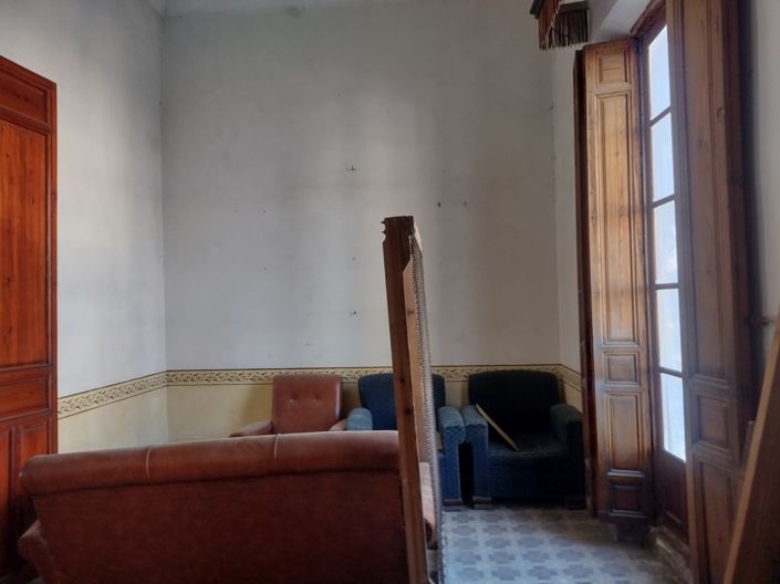 Image No.25-8 Bed Townhouse for sale