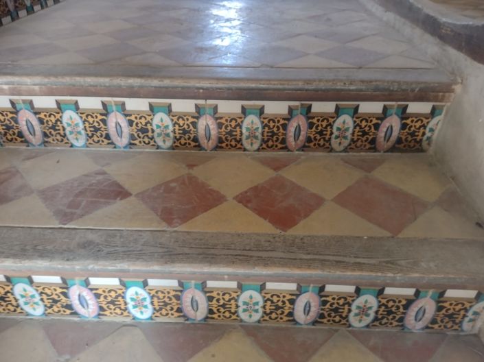 Image No.29-8 Bed Townhouse for sale