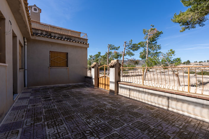 Image No.20-Maison de campagne de 6 chambres à vendre à Monóvar