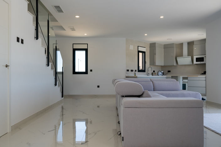 Image No.6-4 Bed Villa for sale