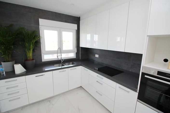 Image No.5-6 Bed Villa for sale