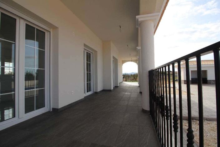 Image No.8-4 Bed Villa for sale