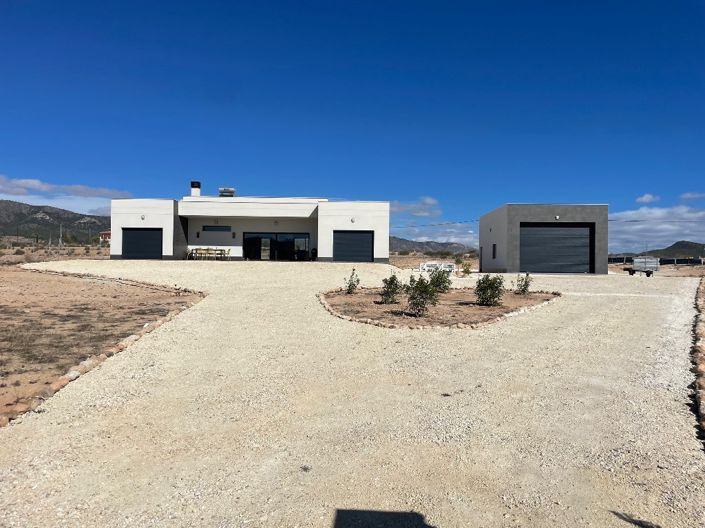 Image No.20-4 Bed Villa for sale