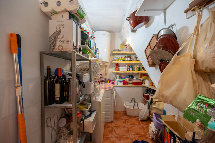 Image No.17-7 Bed Country House for sale