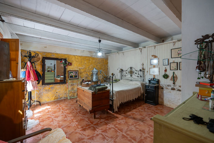 Image No.19-7 Bed Country House for sale