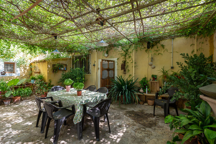 Image No.4-7 Bed Country House for sale