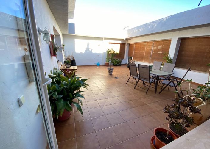 Image No.10-3 Bed Townhouse for sale