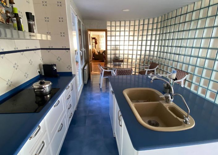 Image No.11-3 Bed Townhouse for sale