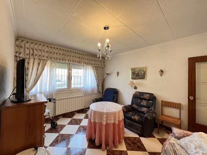 Image No.3-Maison de ville de 4 chambres à vendre à Pinoso