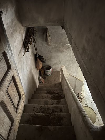 Image No.16-6 Bed Townhouse for sale