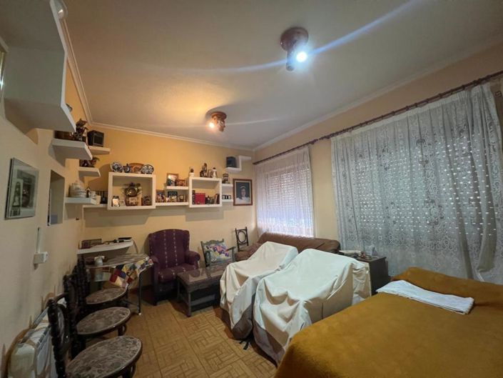 Image No.7-6 Bed Townhouse for sale