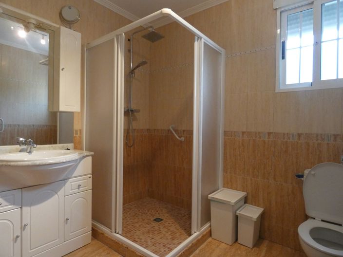 Image No.27-6 Bed Villa for sale