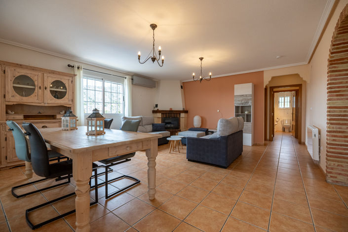 Image No.30-6 Bed Villa for sale